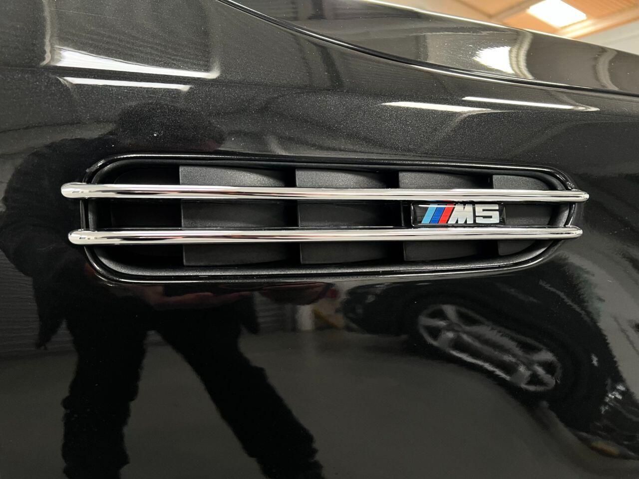 BMW M5 view 19