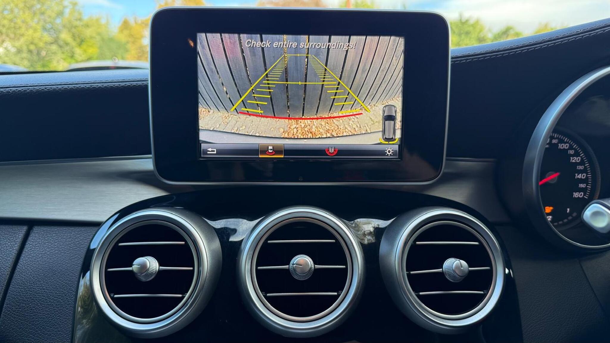 Mercedes-Benz C-Class view 17
