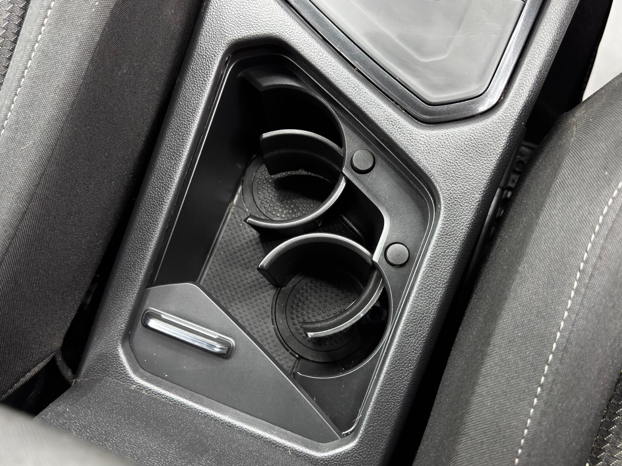 Volkswagen Tiguan view 23