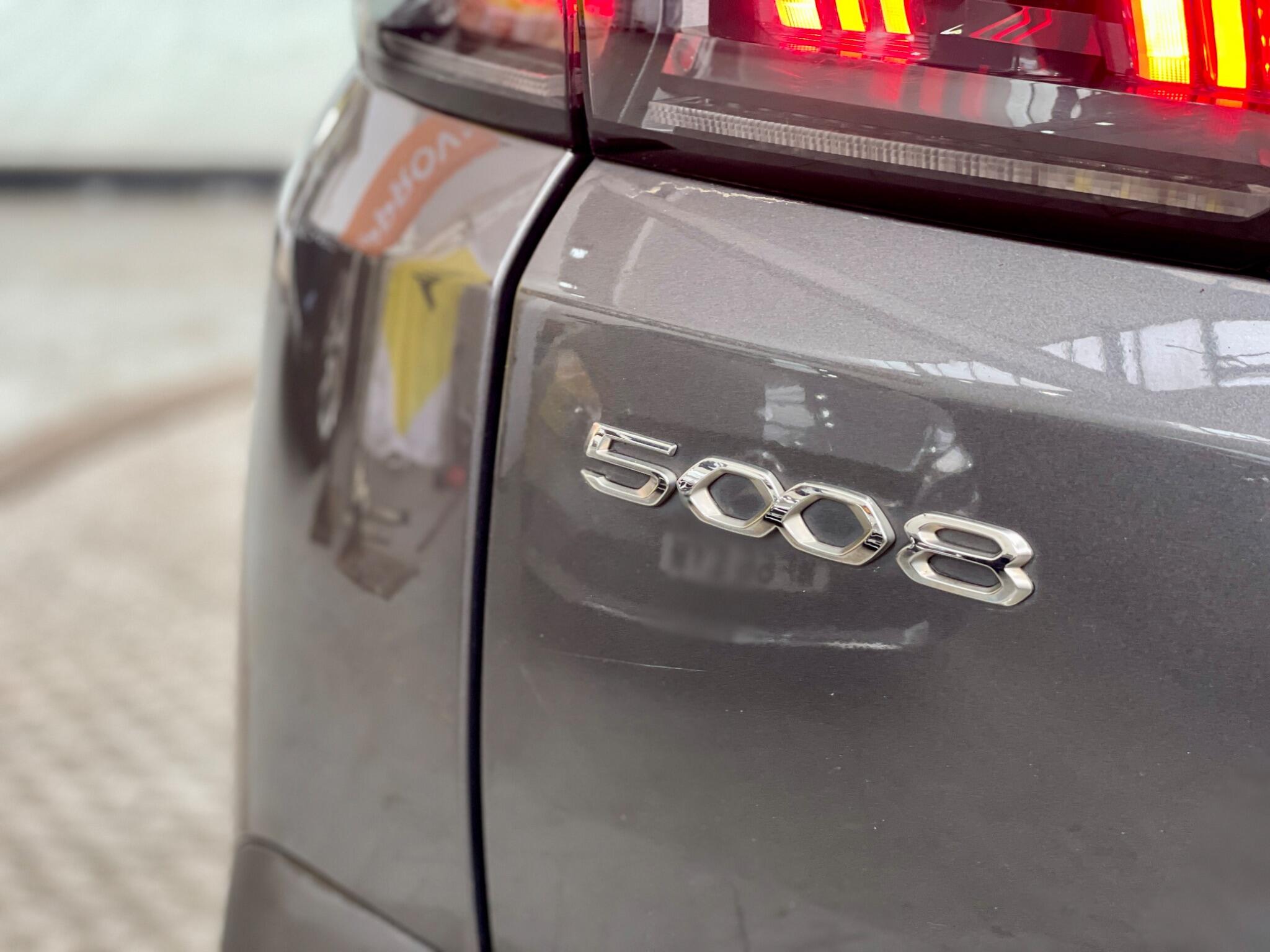 Peugeot 5008 view 23
