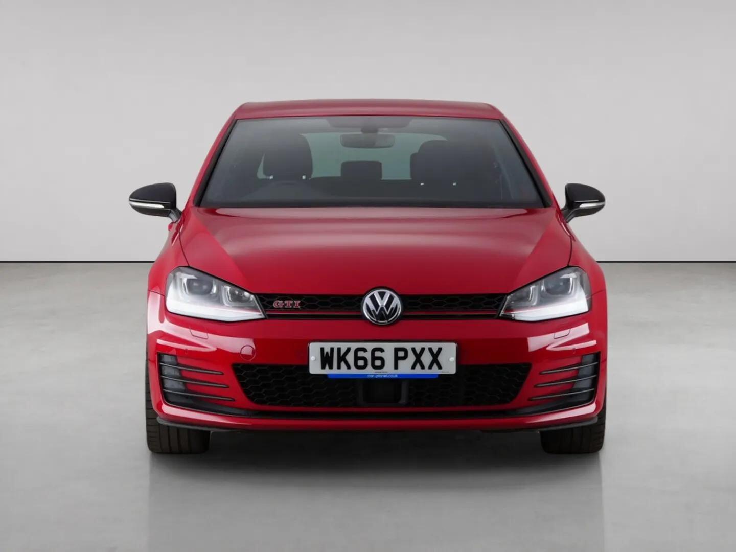 Volkswagen Golf view 5