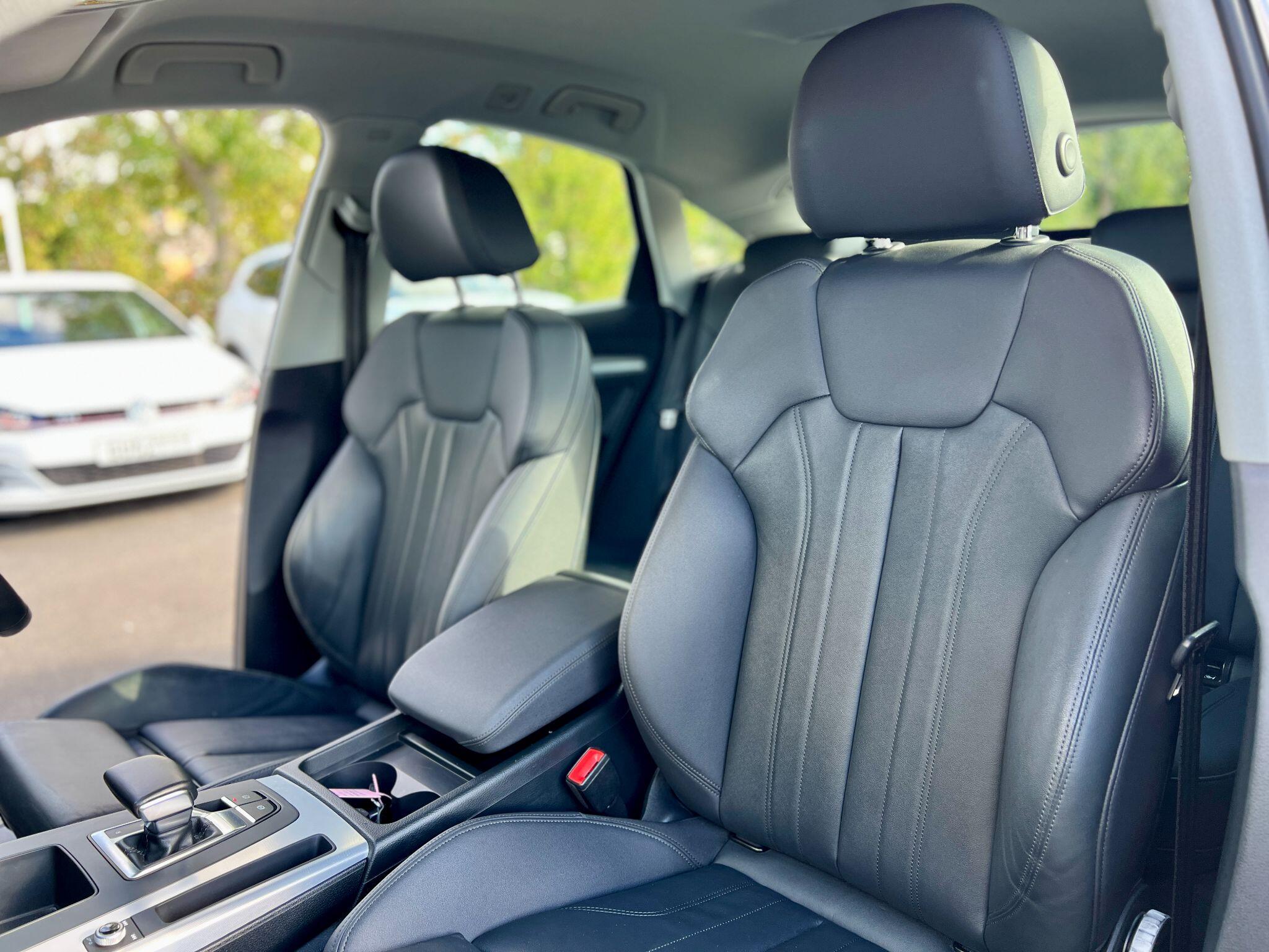 Audi Q5 view 38