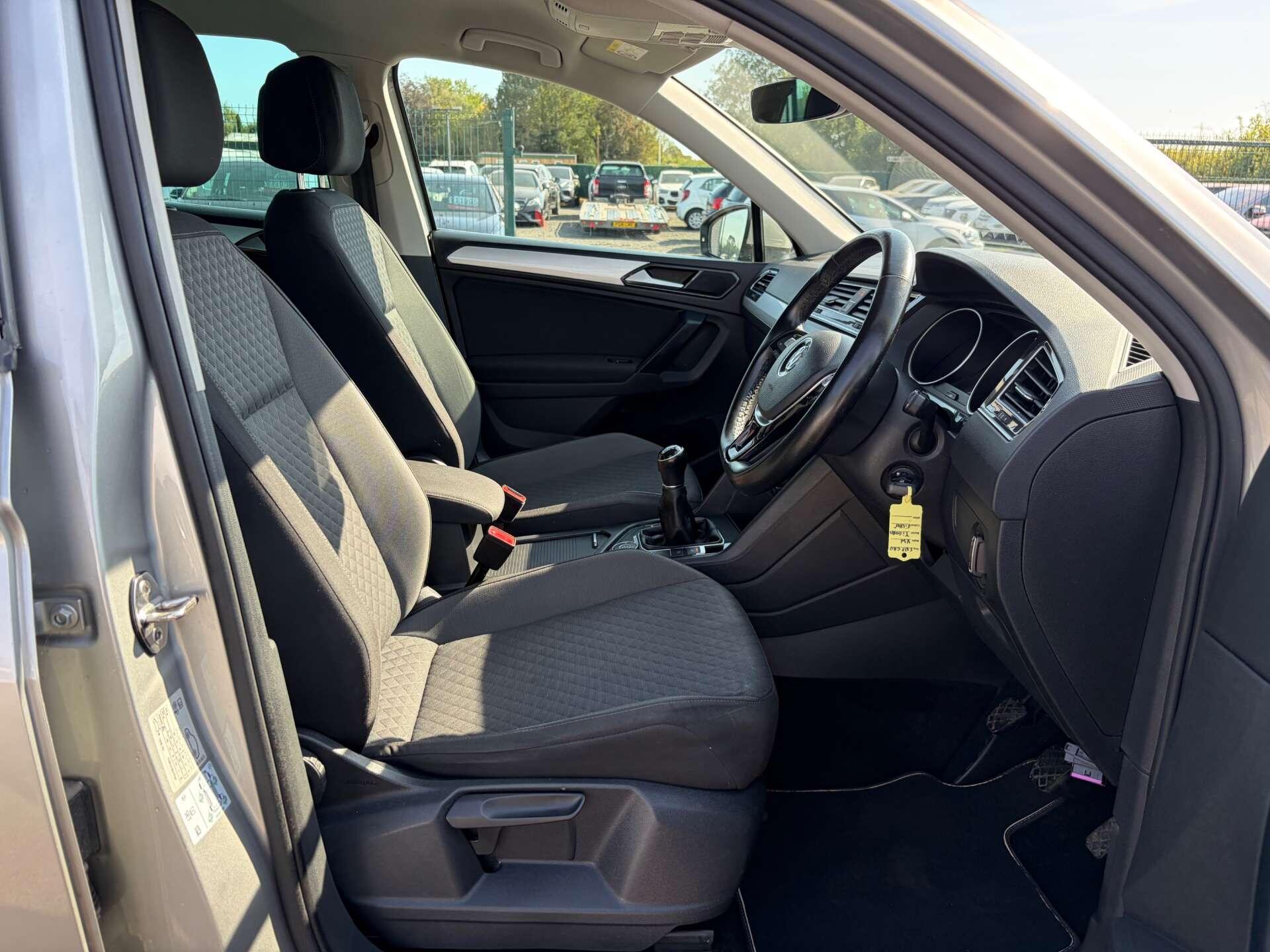 Volkswagen Tiguan view 37