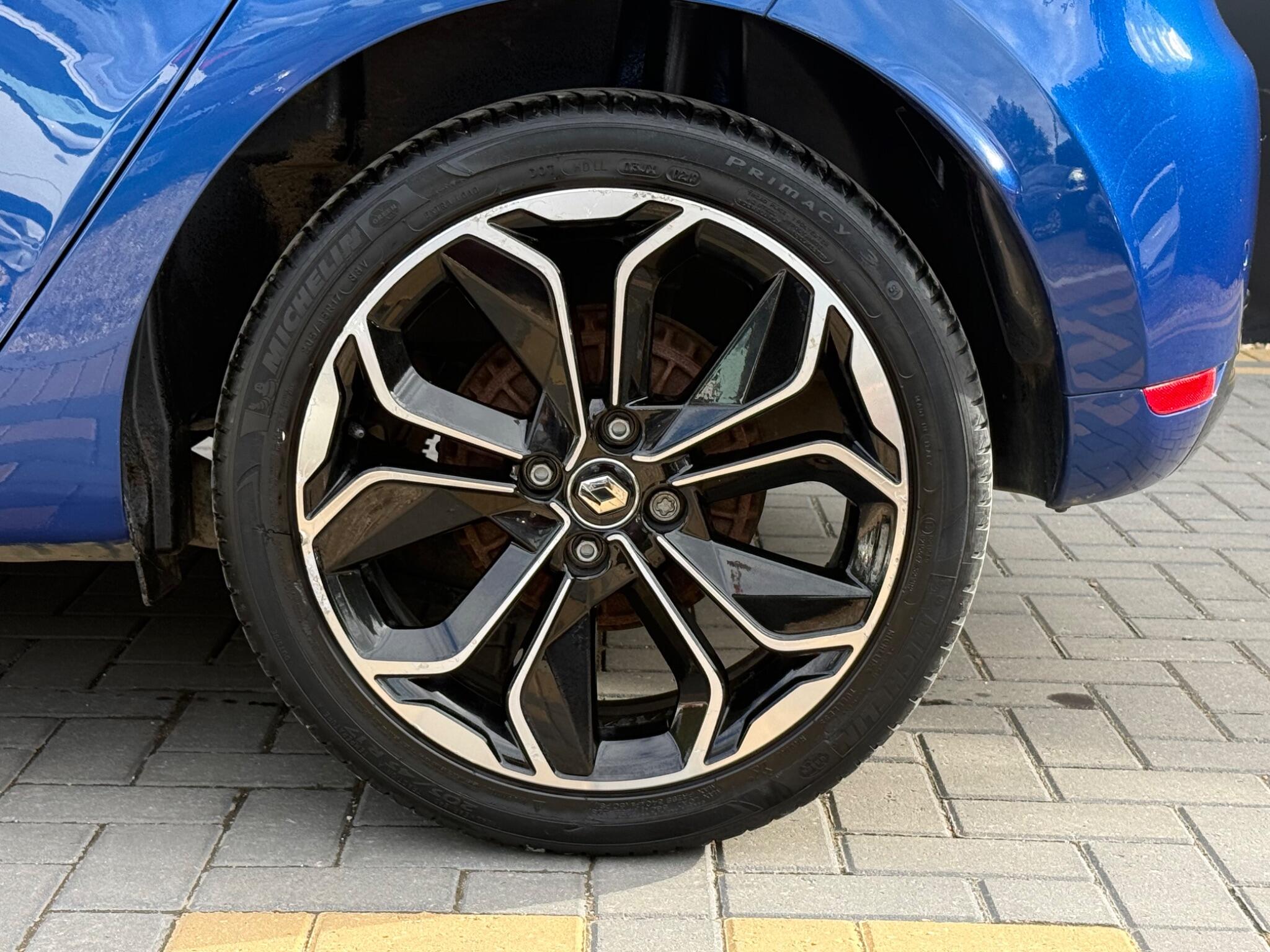 Renault Clio view 14