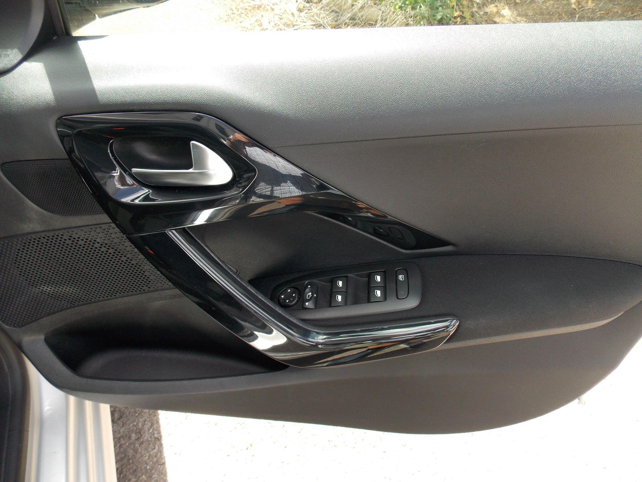 Peugeot 208 view 58