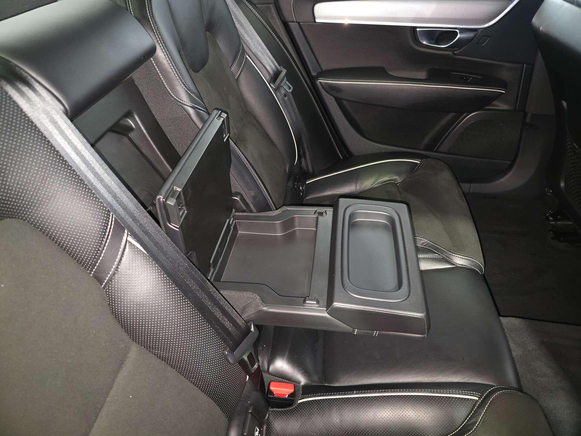 Volvo S90 view 61