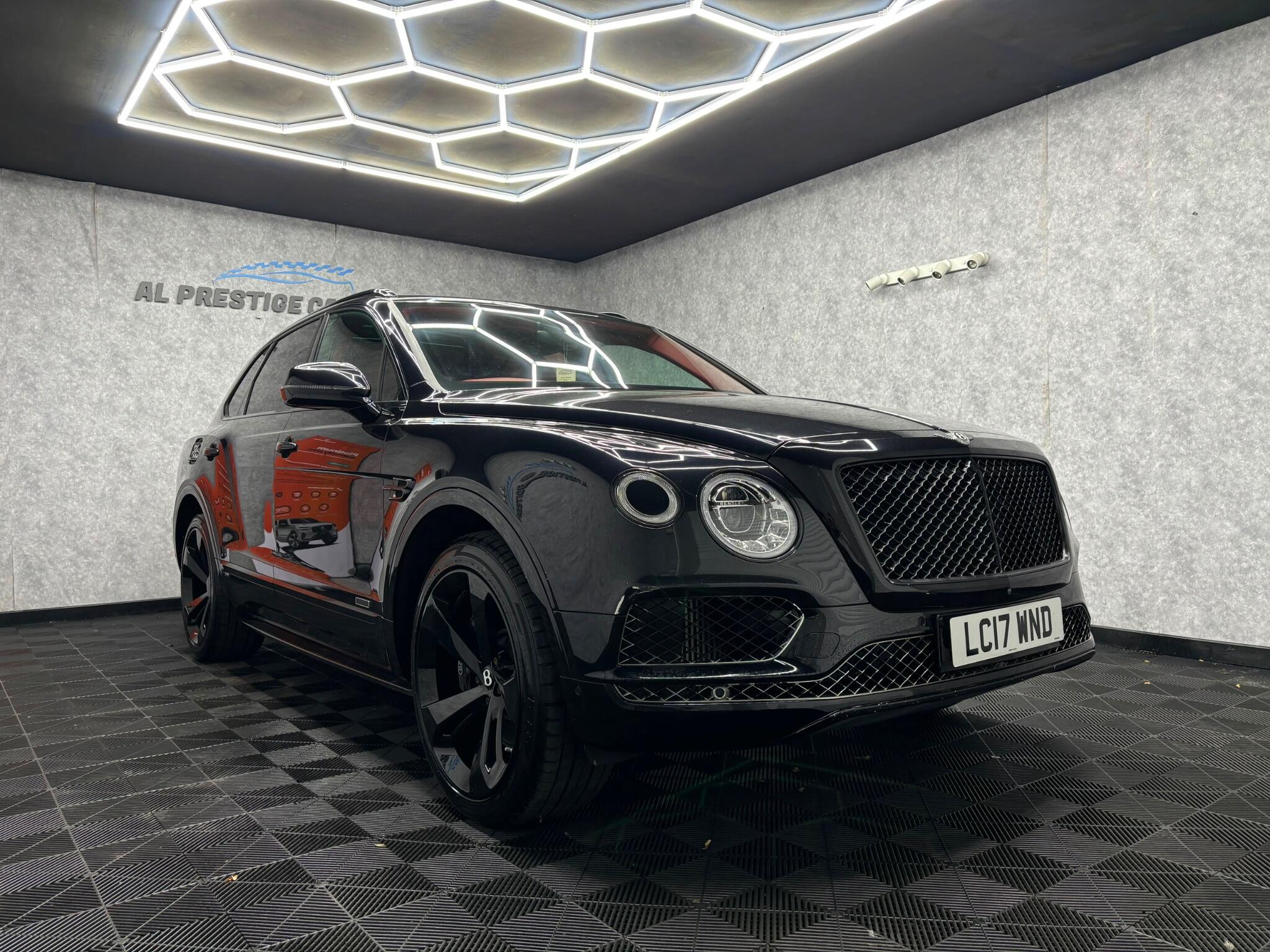 Bentley Bentayga view 5