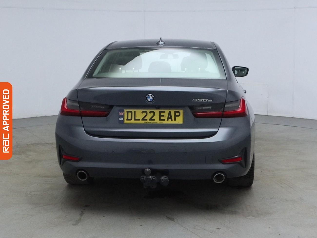 BMW 3 Series view 9