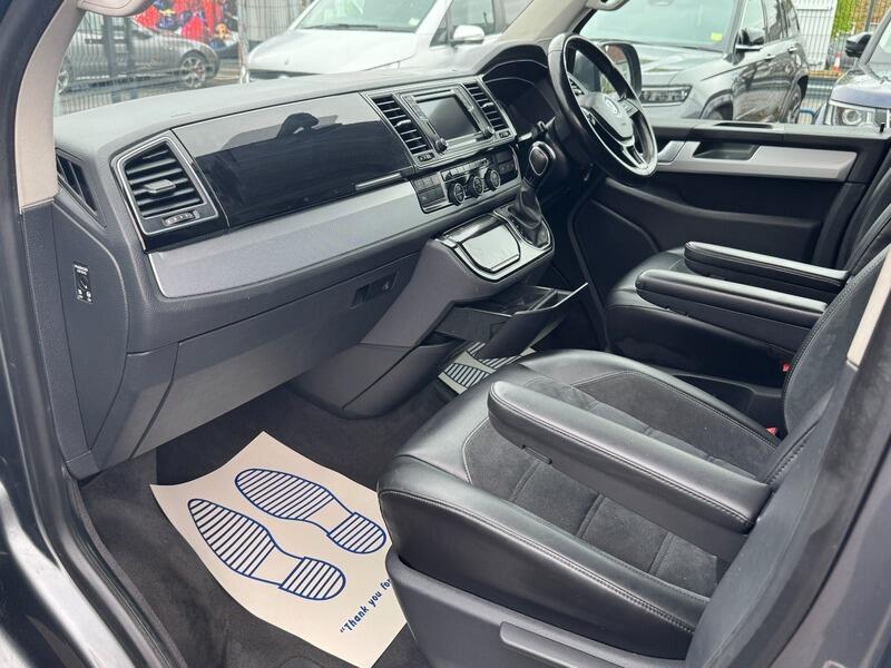 2018 Volkswagen Caravelle image 24