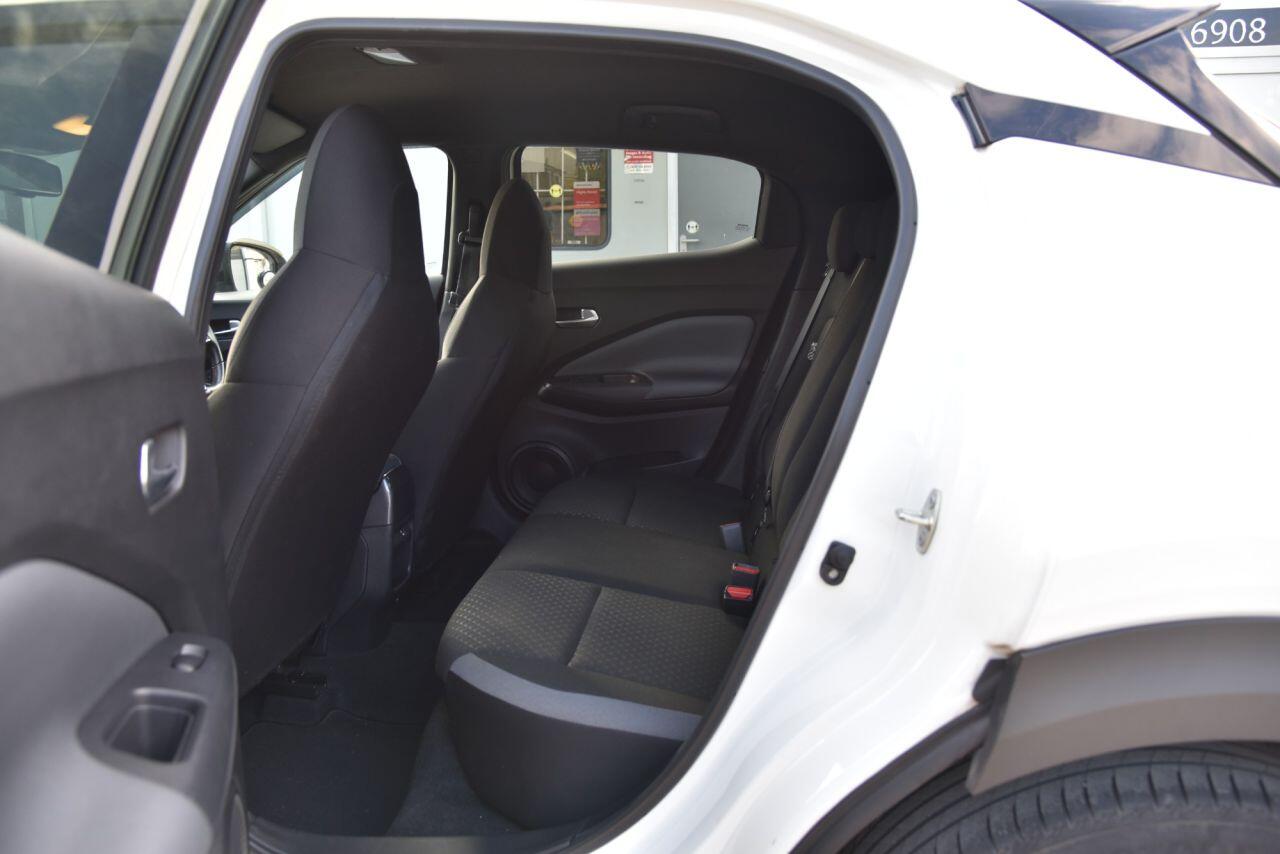 Nissan Juke view 27