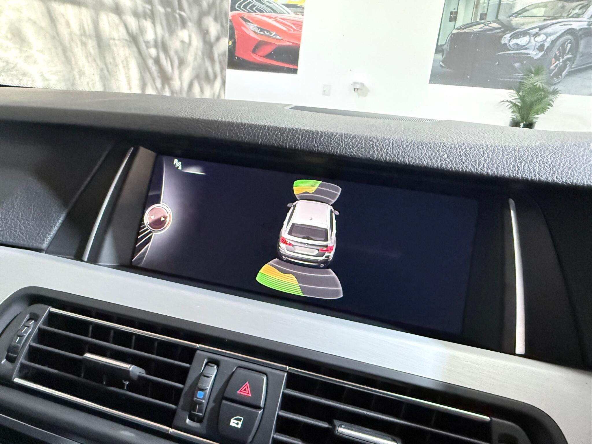 BMW 5 Series view 45