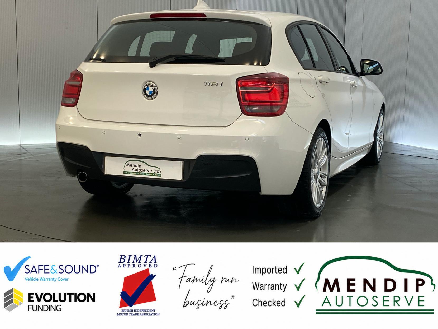 BMW 1 Series view 16
