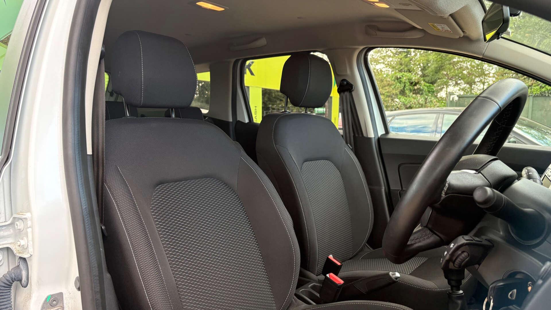 Dacia Duster view 2