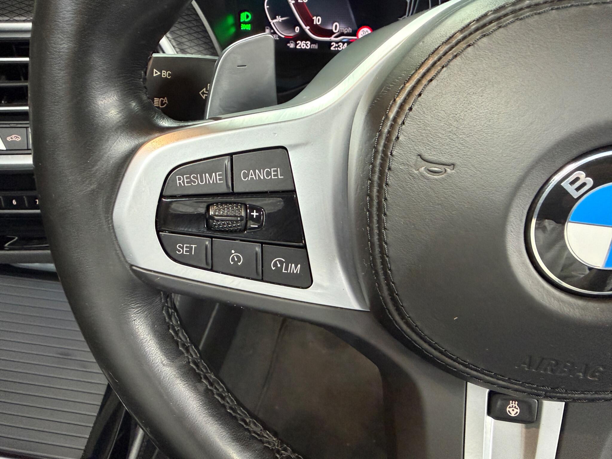 BMW X4 view 17