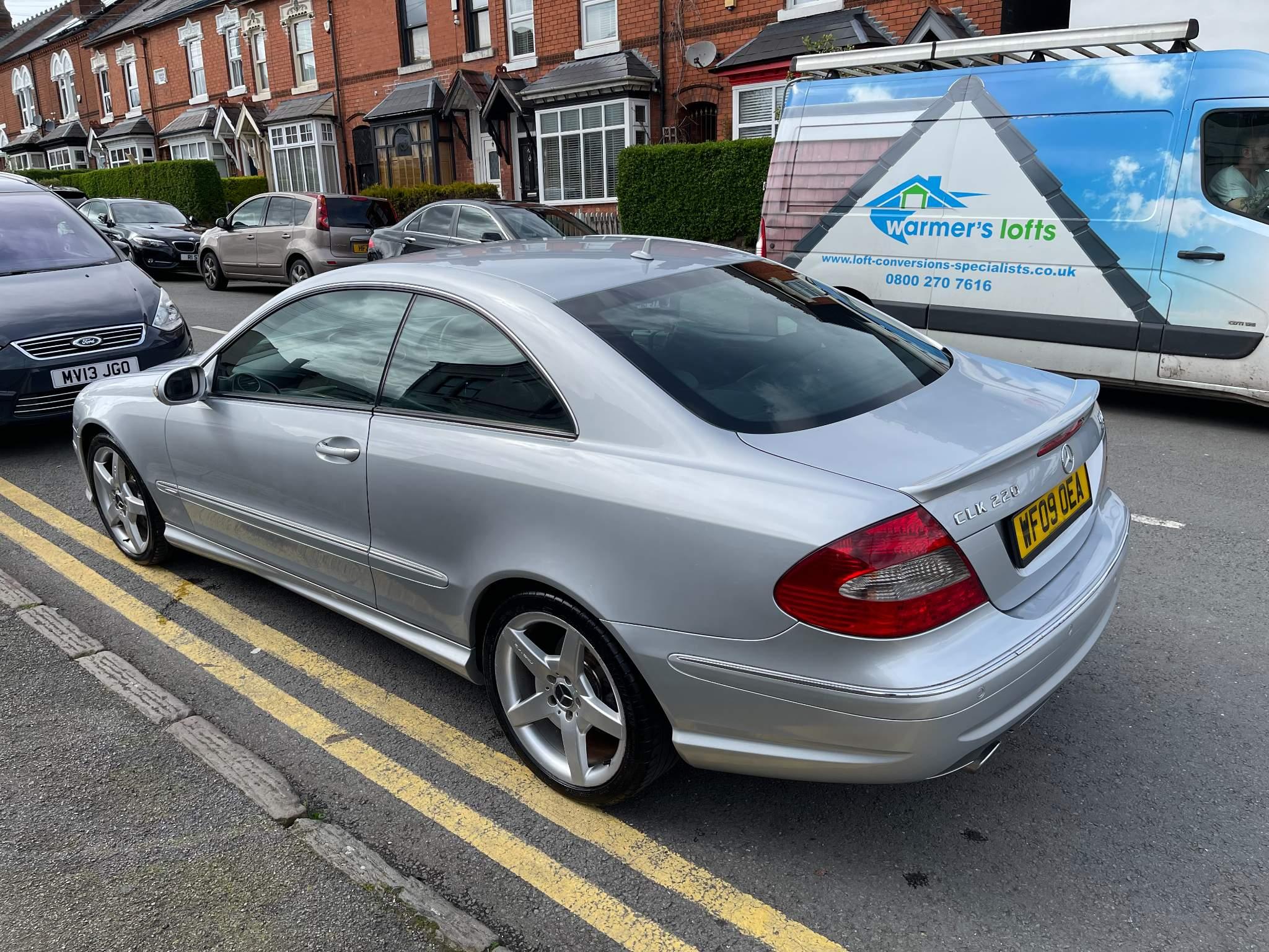 Mercedes-Benz CLK view 16