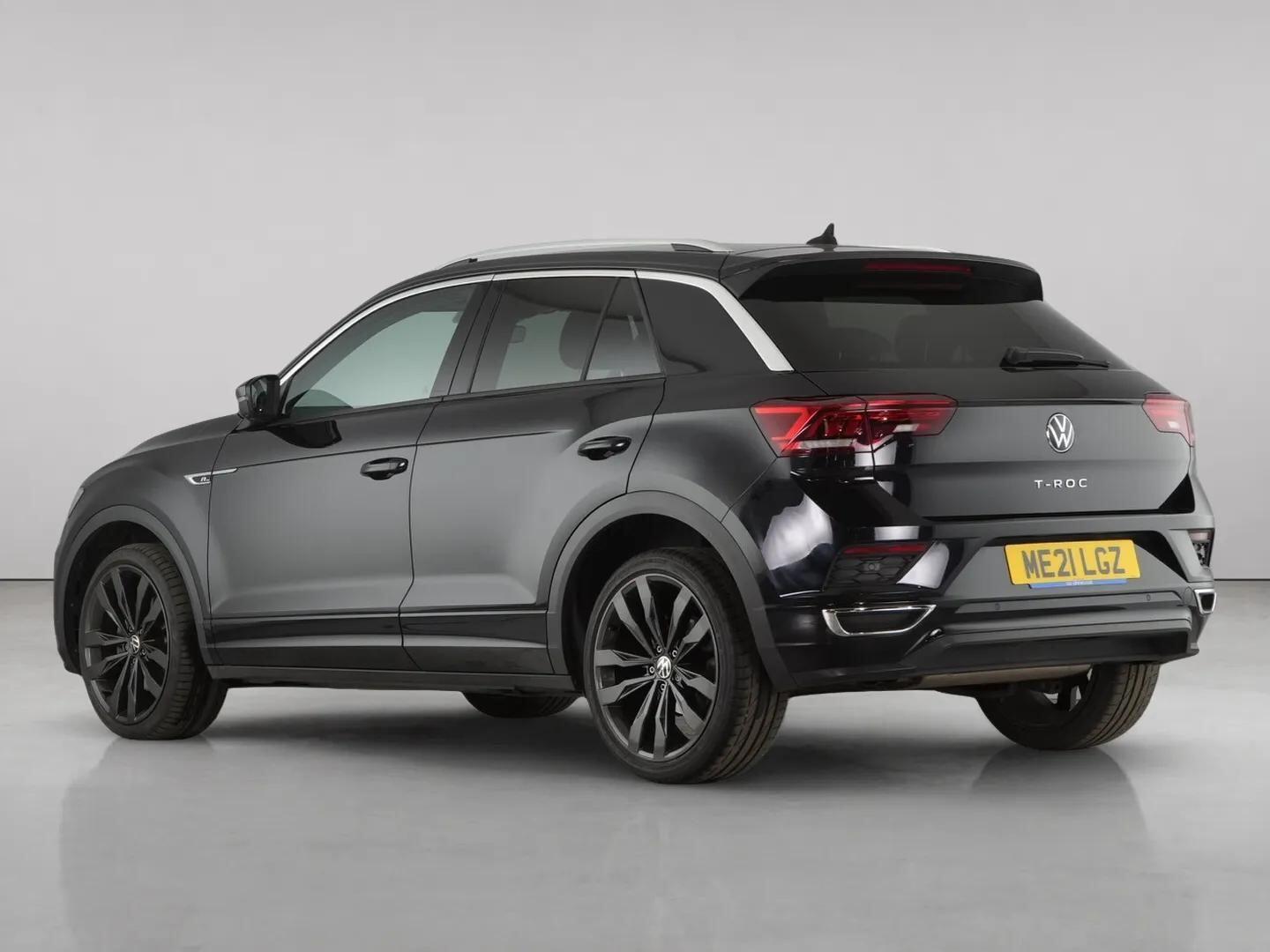 Volkswagen T-Roc view 9