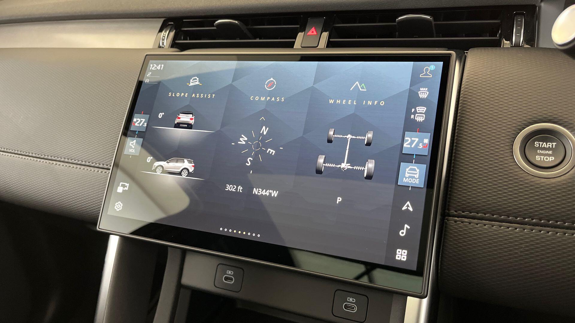 Land Rover Discovery Sport view 39