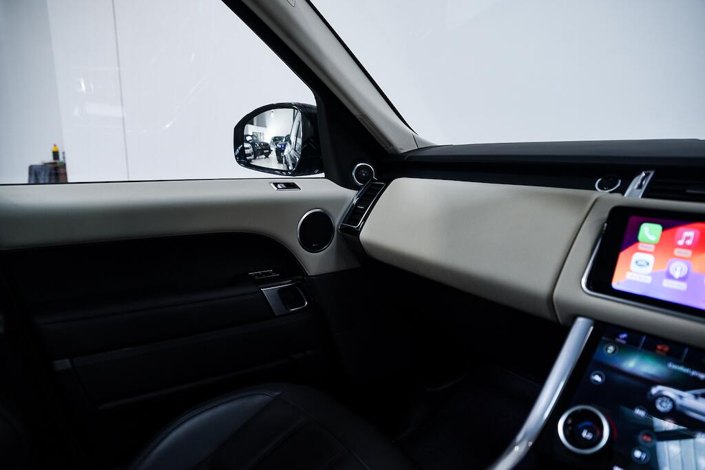 Land Rover Range Rover Sport view 16