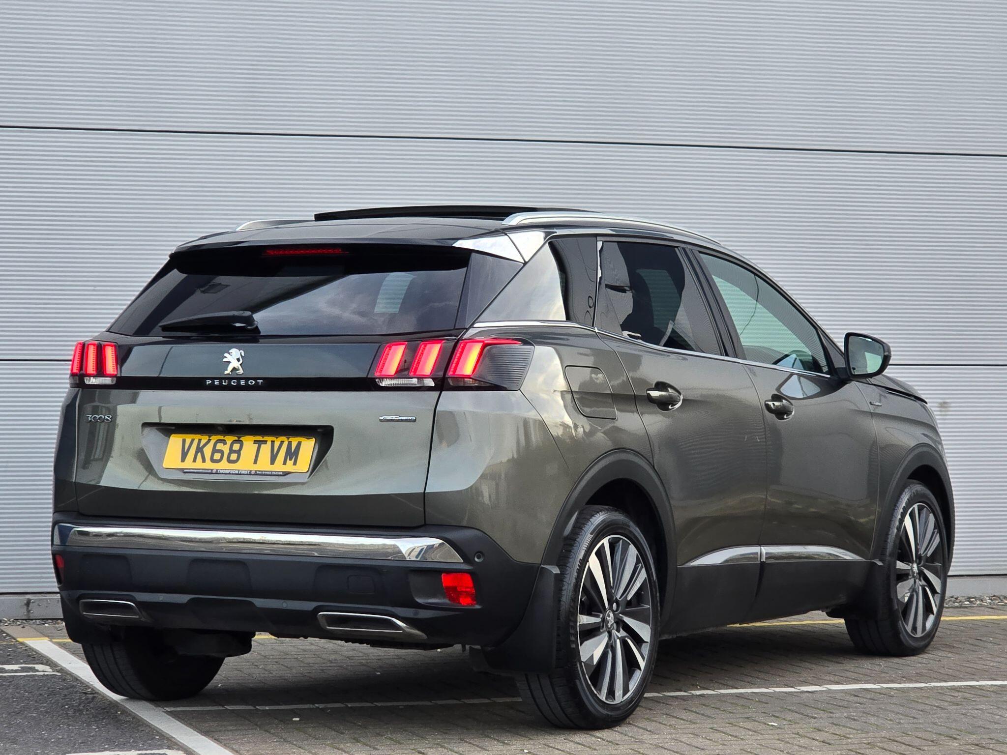 Peugeot 3008 view 6