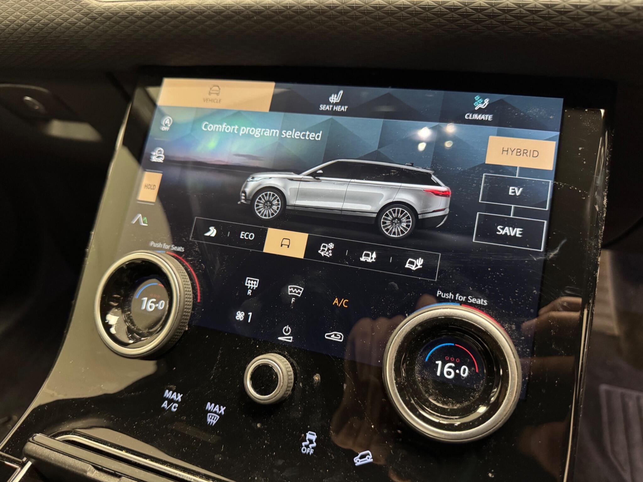 Land Rover Range Rover Velar view 24