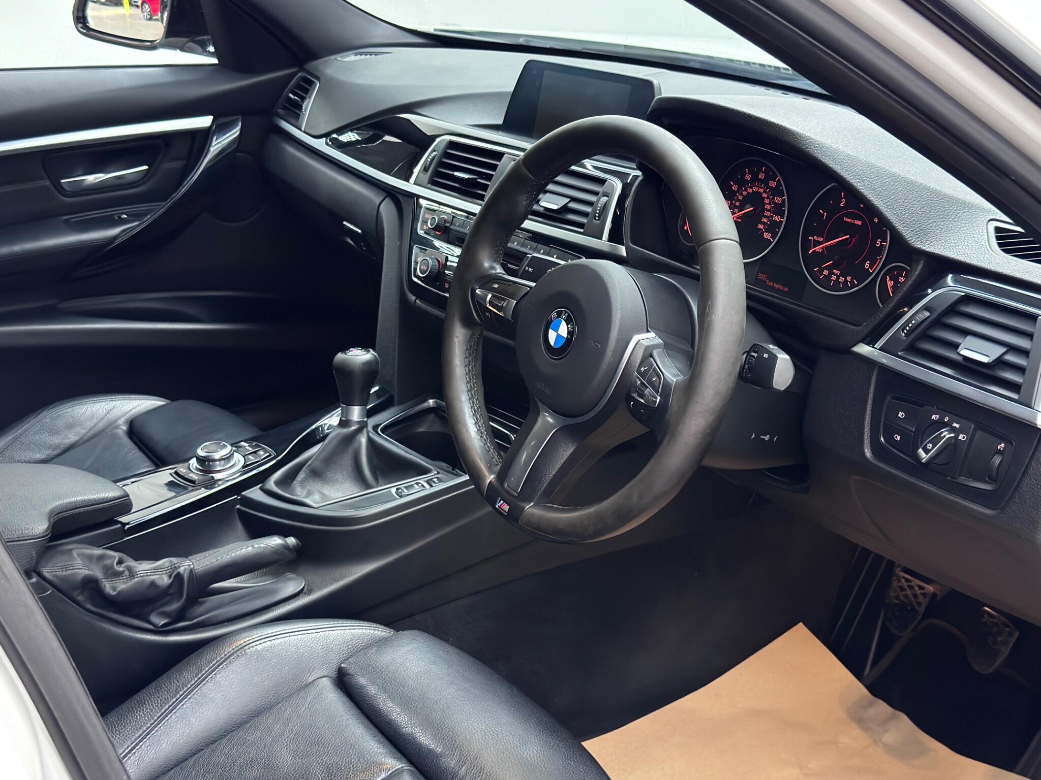 BMW 3 Series view 11
