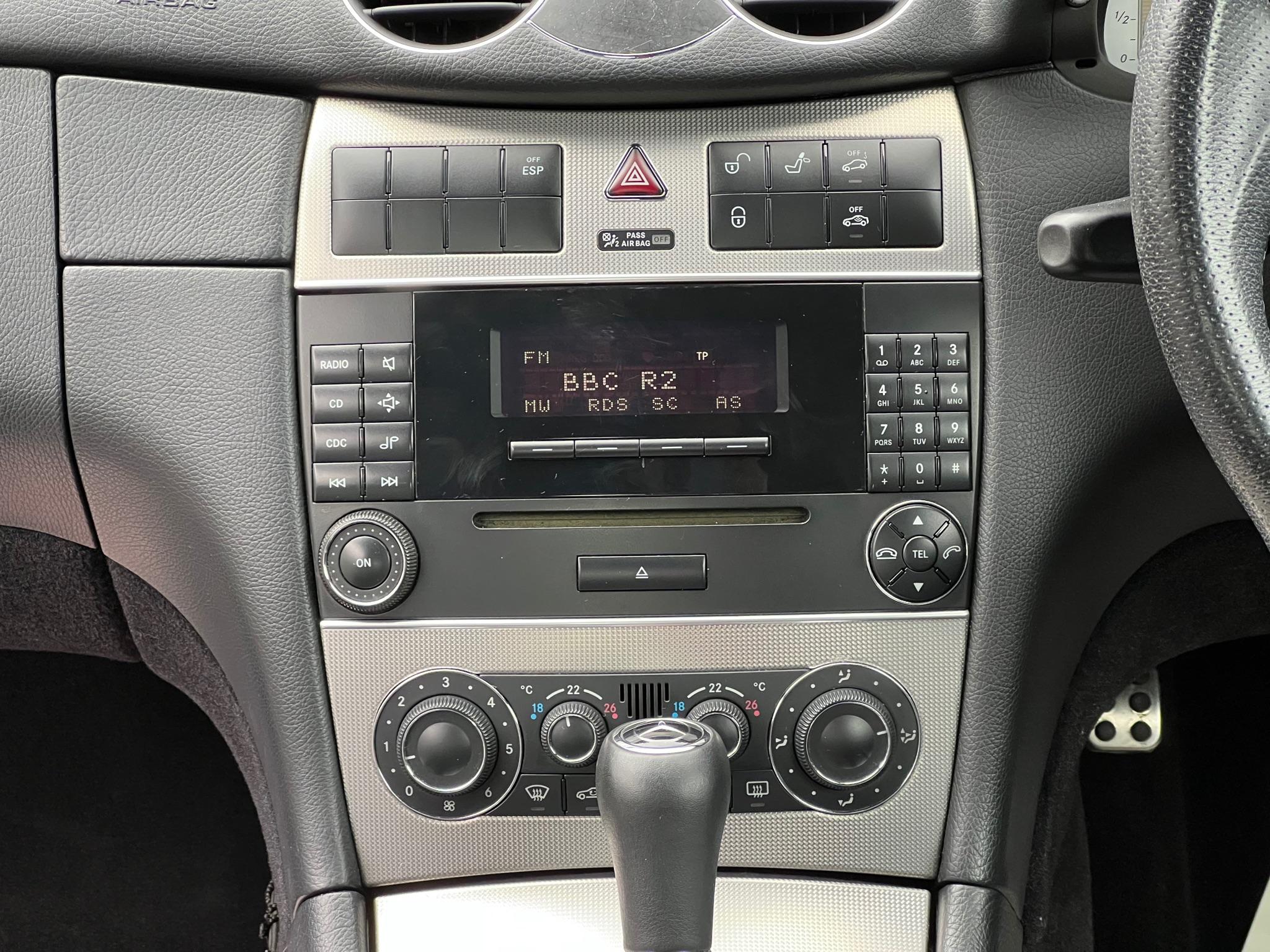 2008 Mercedes-Benz CLK image 20