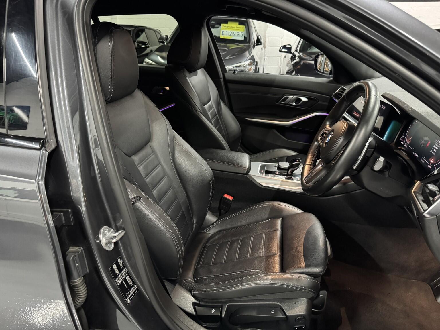 BMW 3 Series view 12