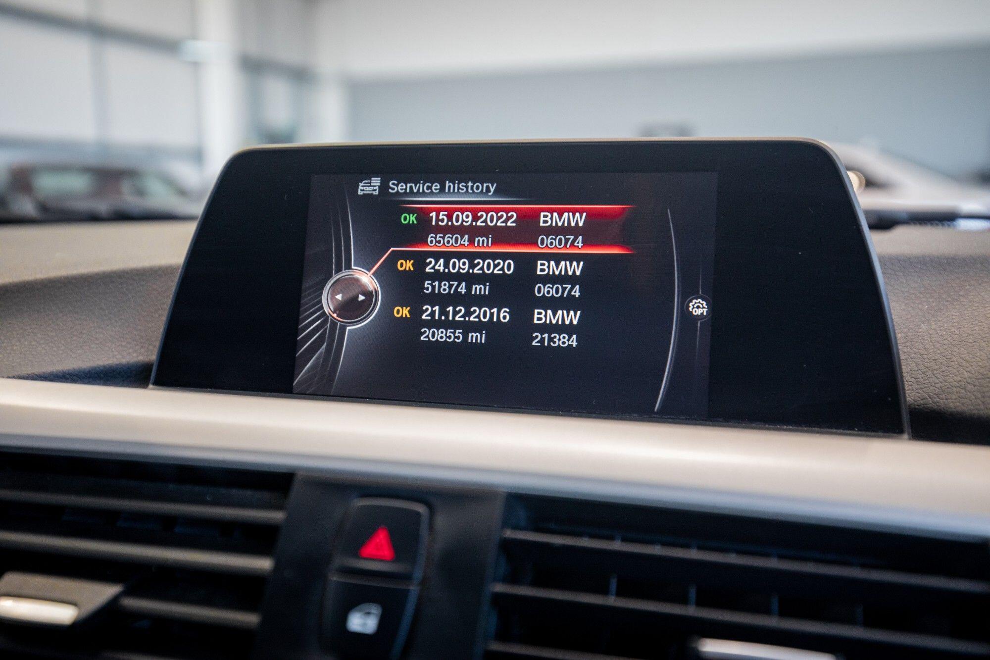 BMW 3 Series view 27
