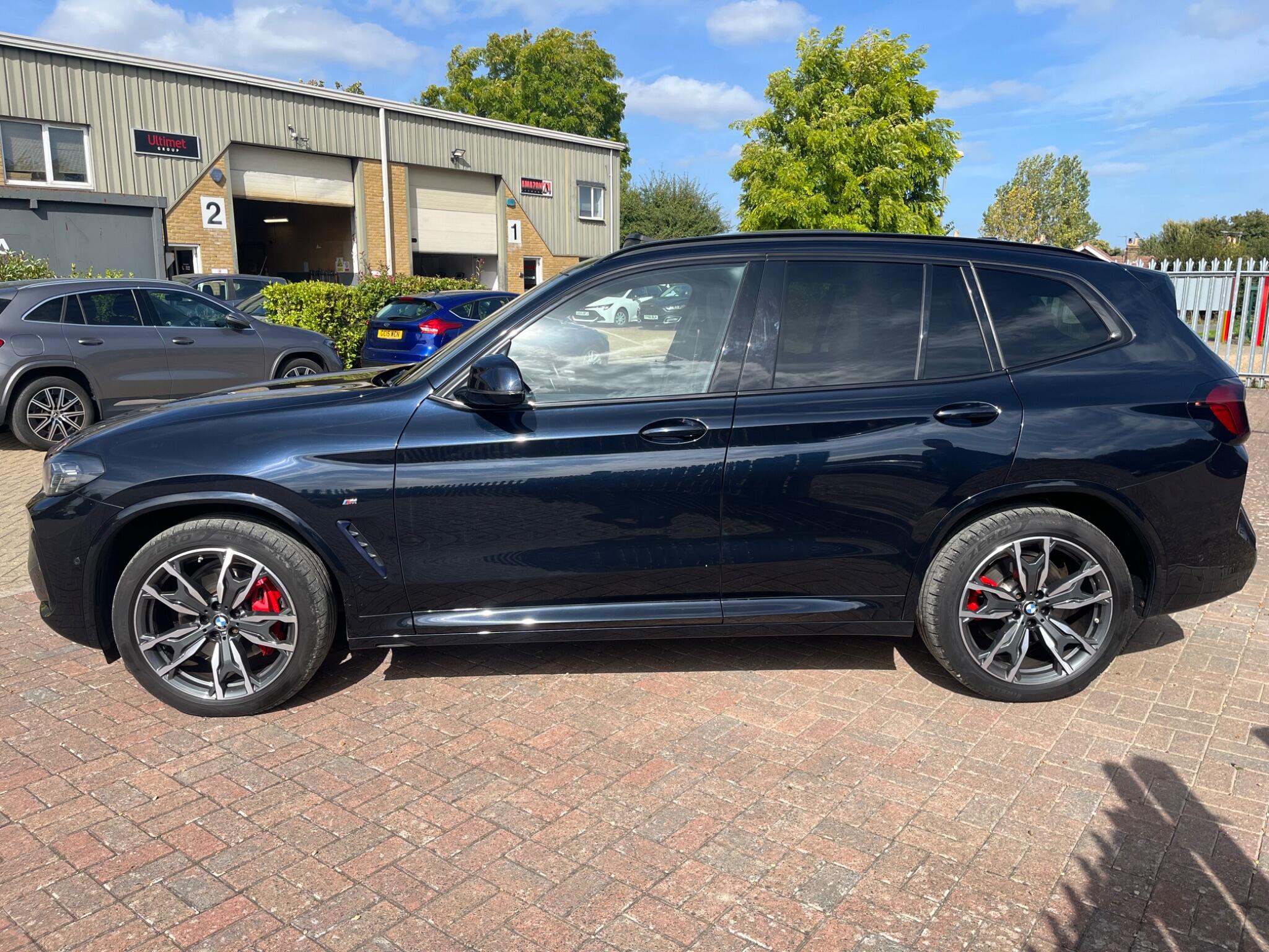 BMW X3 view 40