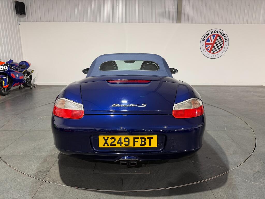 Porsche Boxster view 14