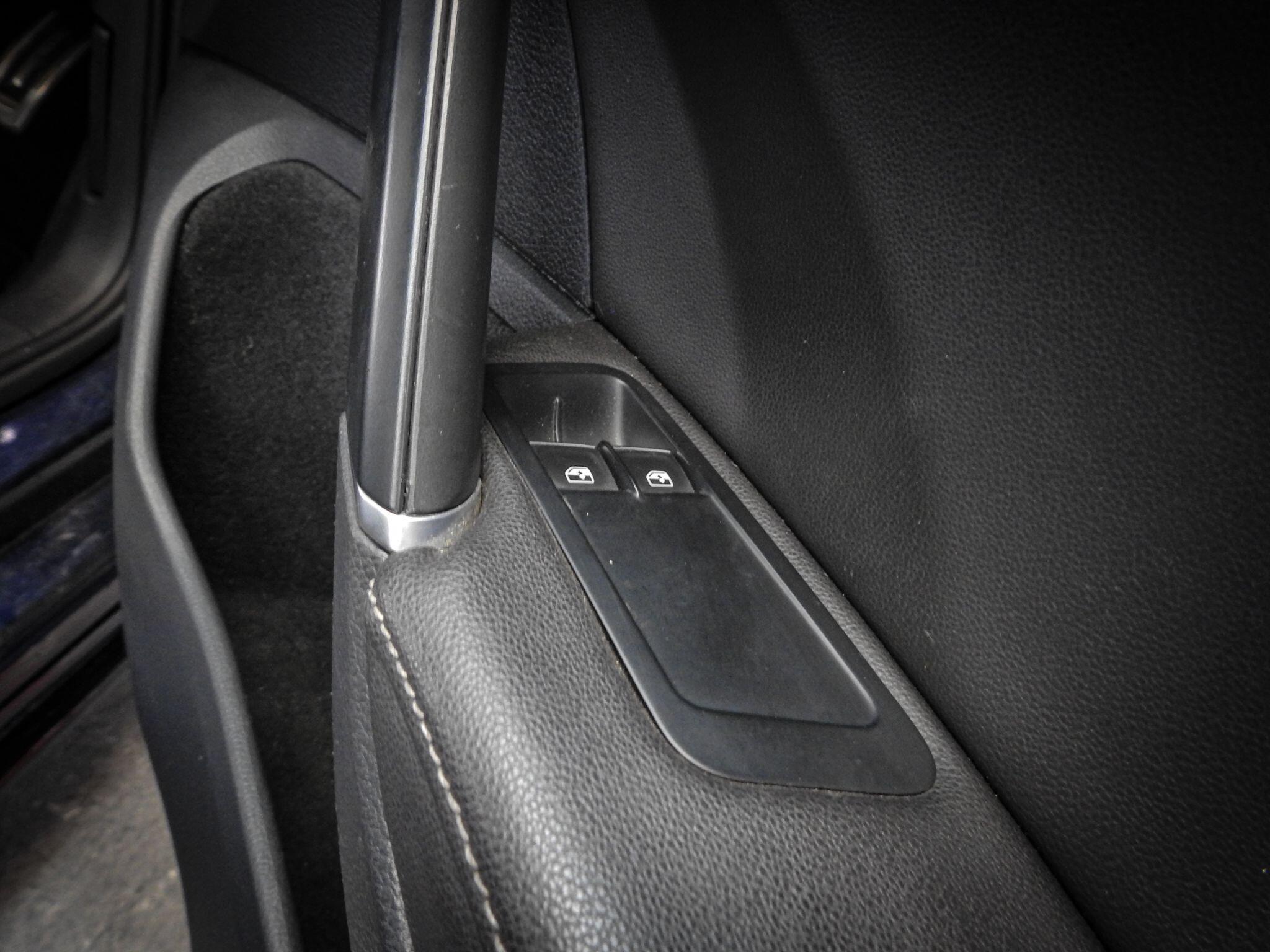 Volkswagen Golf view 40