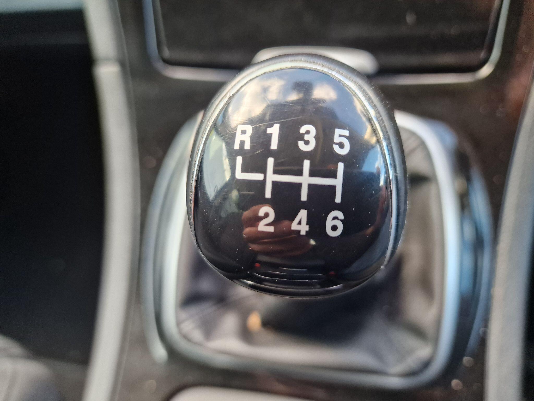 Ford S-Max view 25