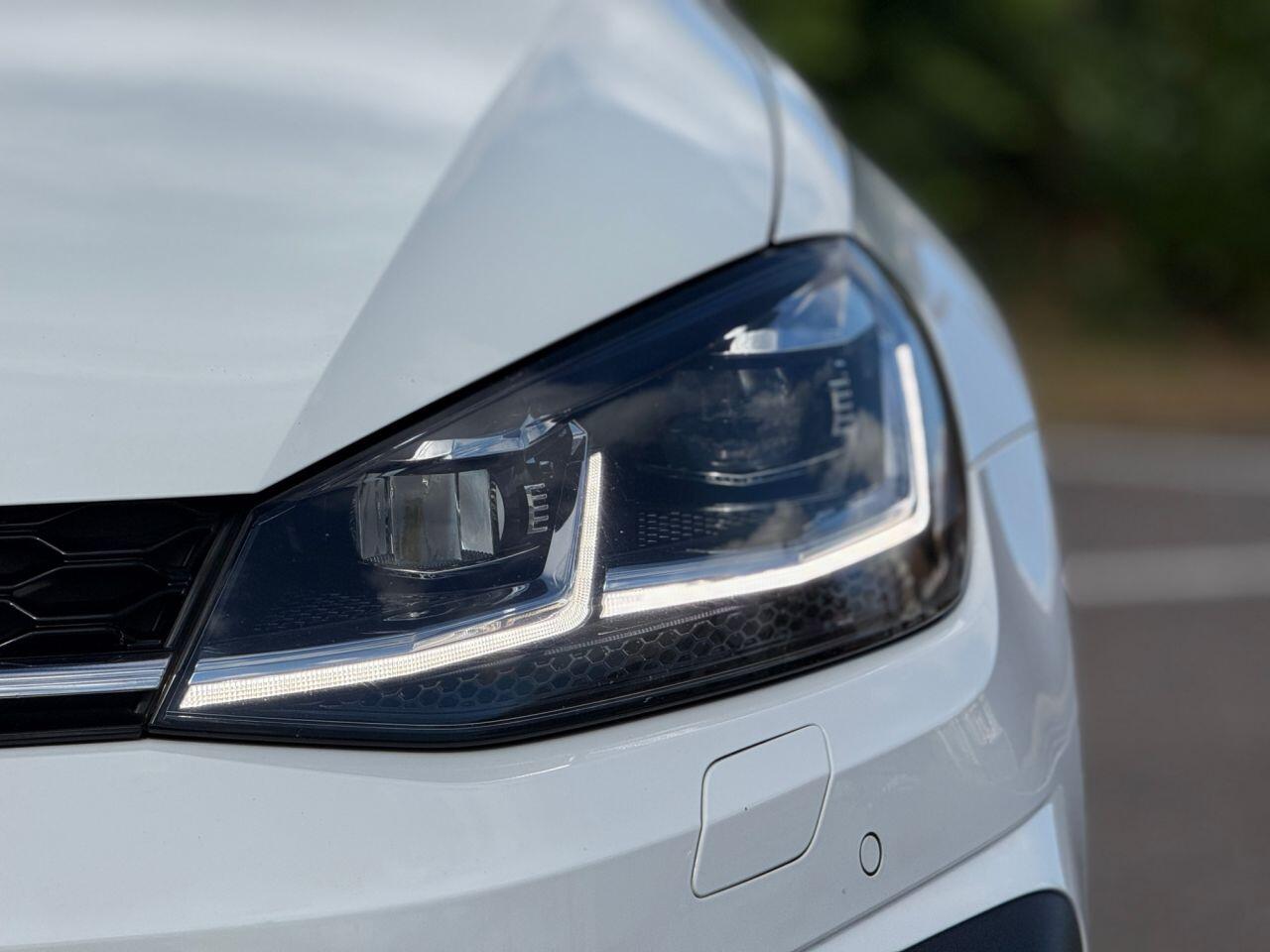 Volkswagen Golf view 51