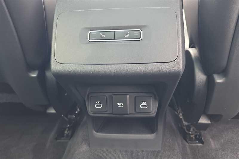 Jaguar I-Pace view 29