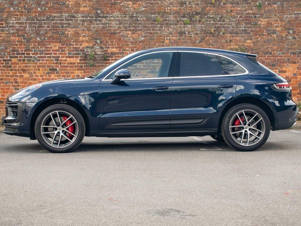 Porsche Macan view 2
