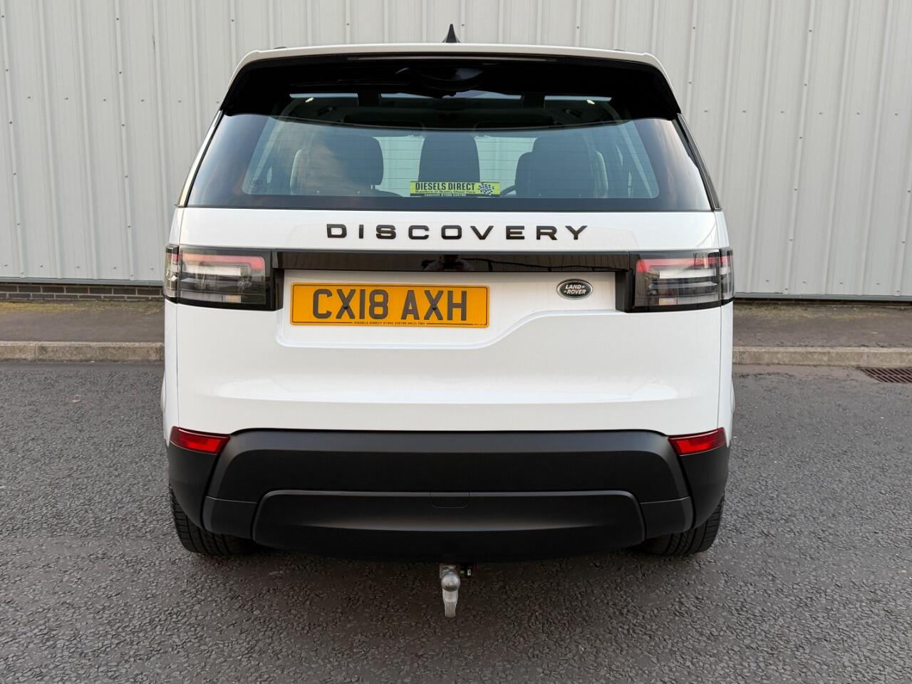 Land Rover Discovery view 10