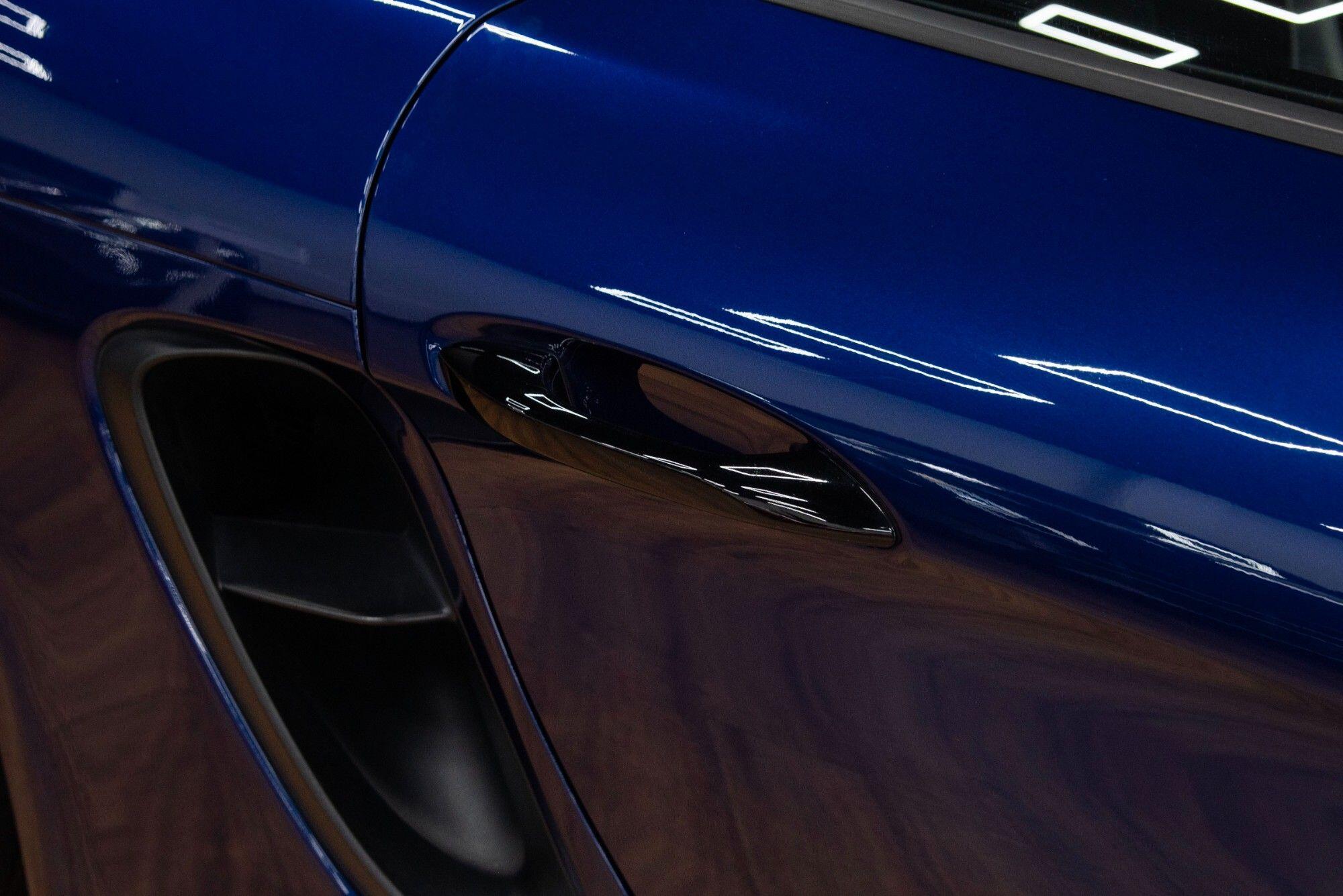 Porsche 718 Spyder view 18