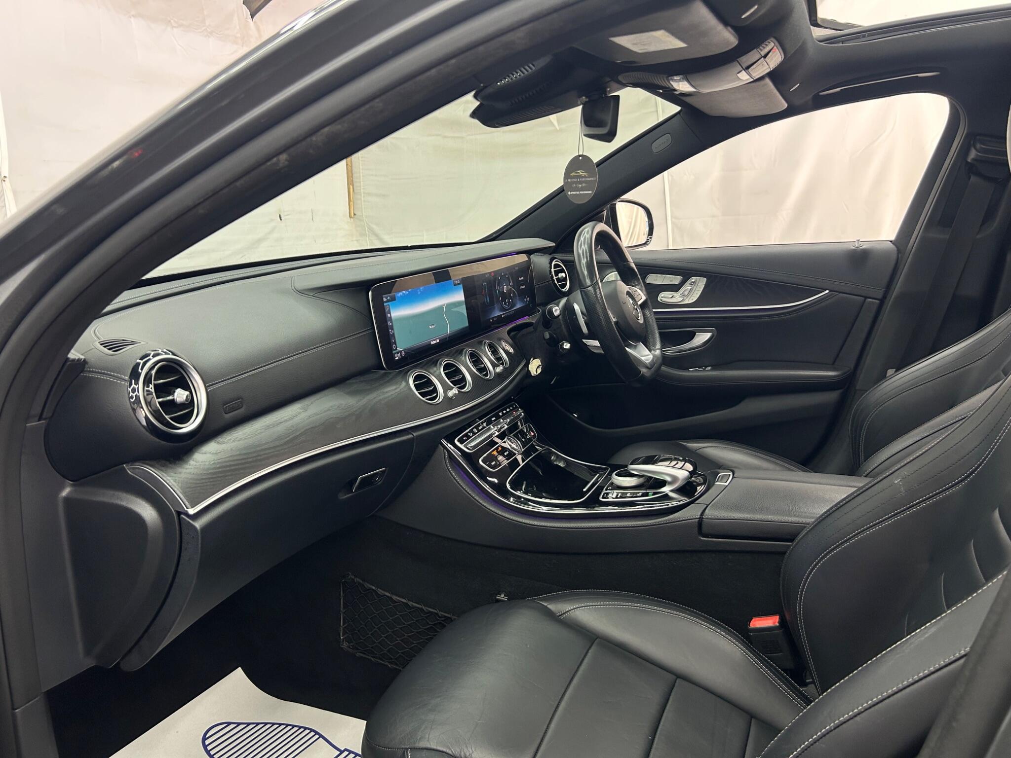 Mercedes-Benz E Class view 49