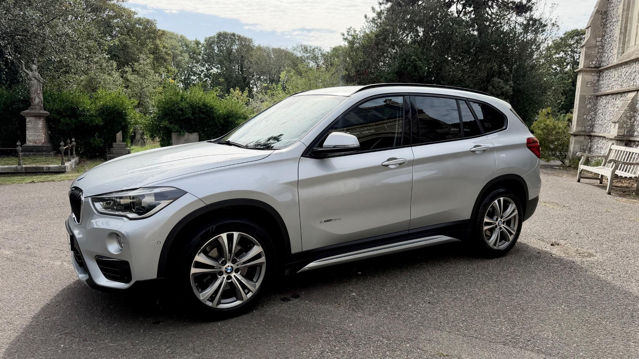 BMW X1 view 3