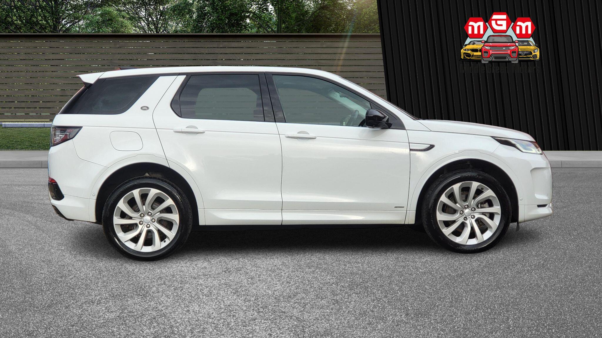 Land Rover Discovery Sport view 8