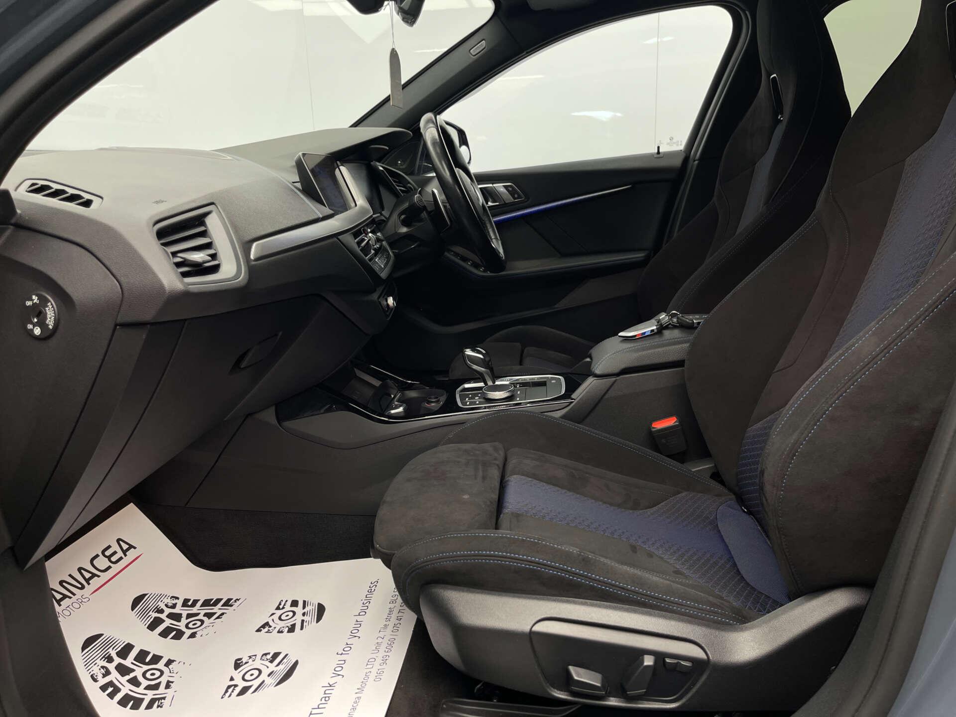 BMW 1 Series view 42