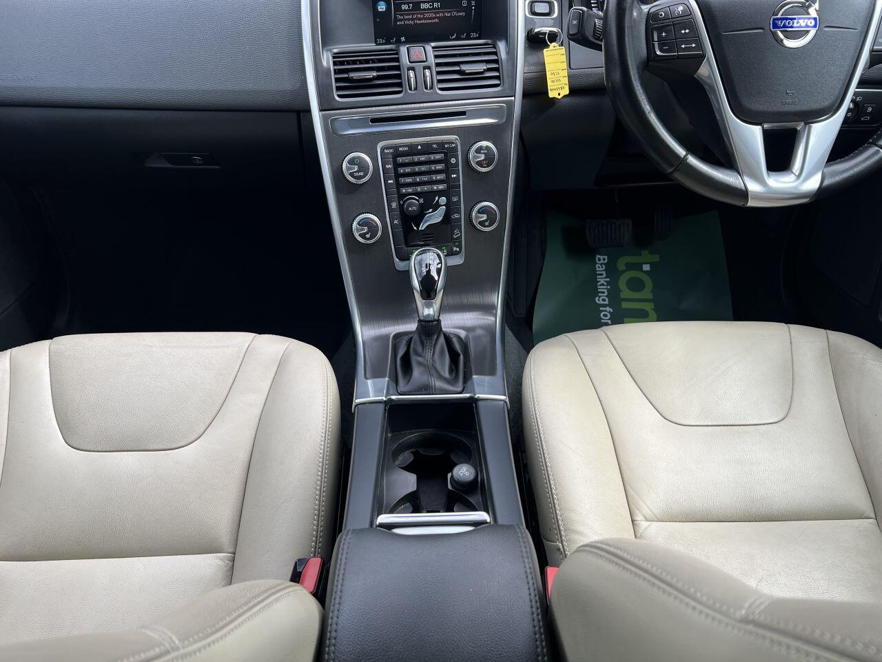 Volvo XC60 view 30