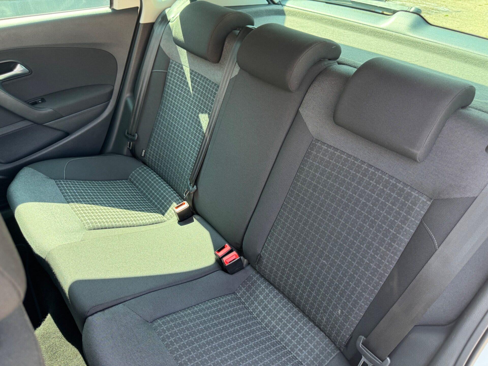 Volkswagen Polo view 41