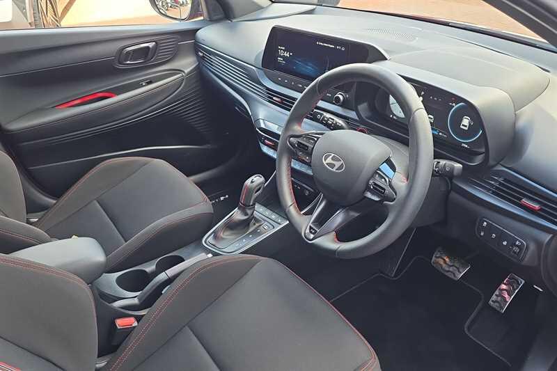 Hyundai i20 view 10