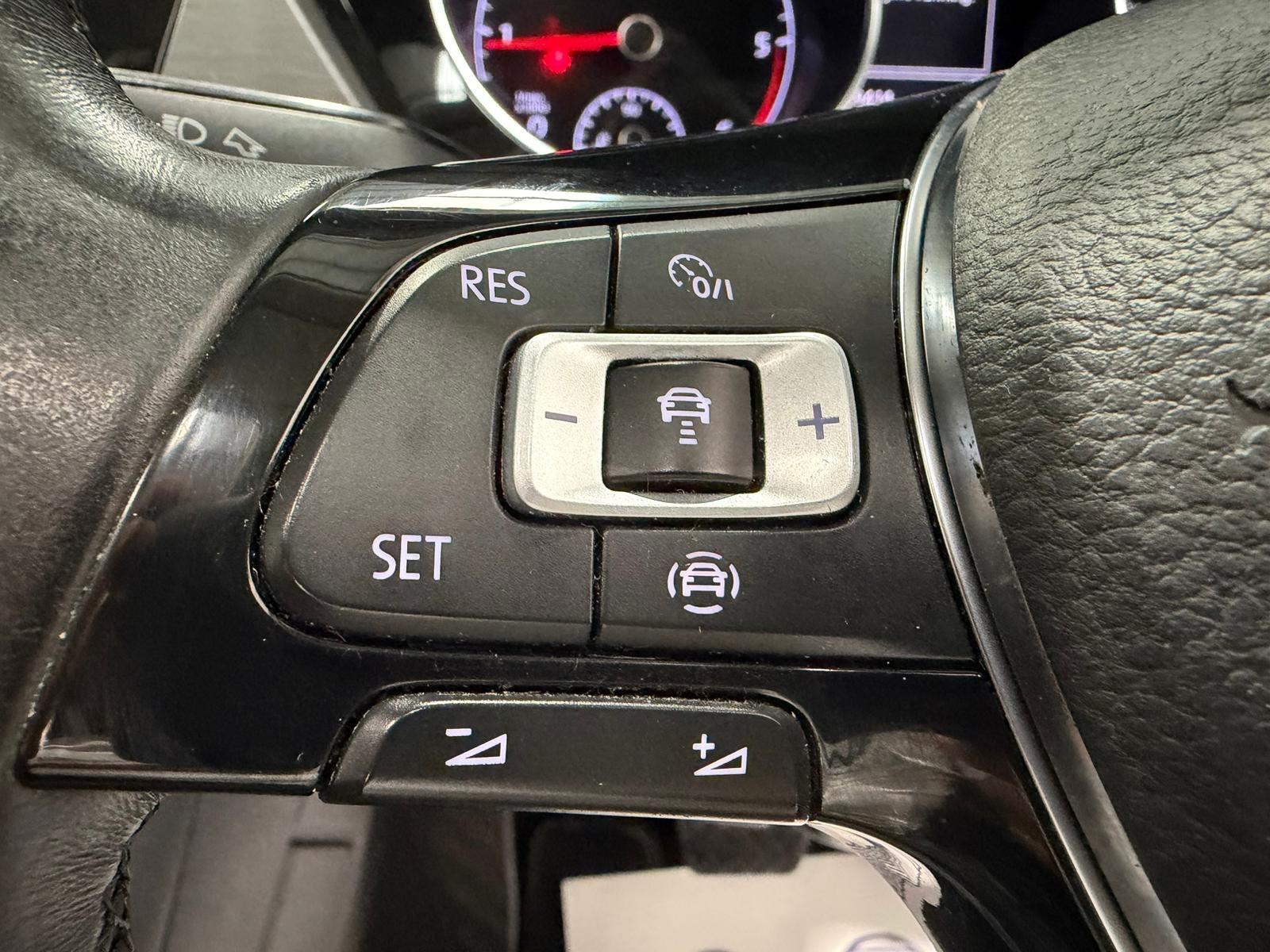 Volkswagen Touran view 23