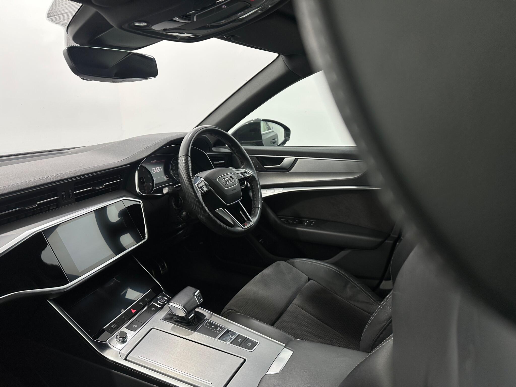 Audi A6 Avant view 30