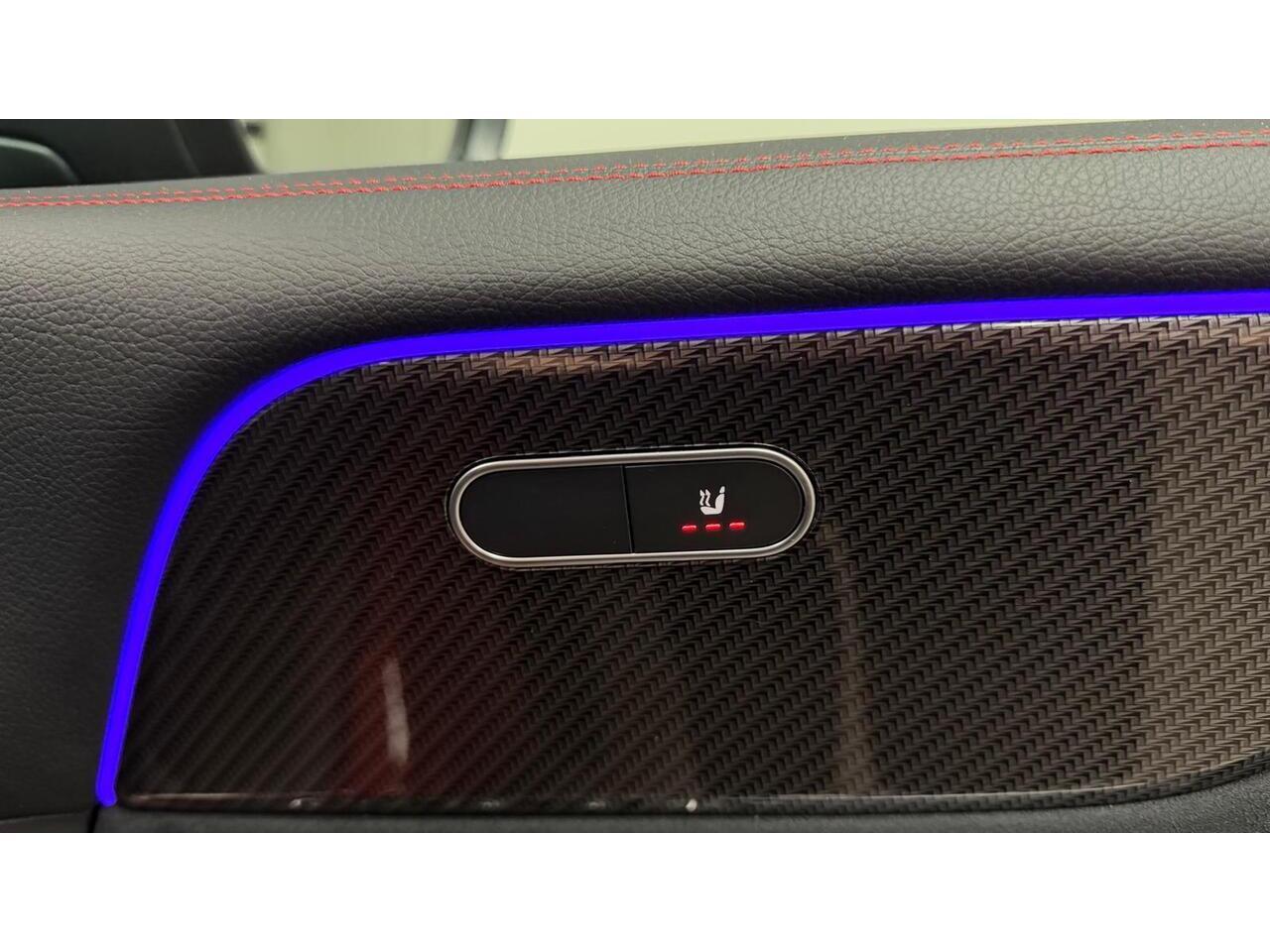 Mercedes-Benz GLB view 18