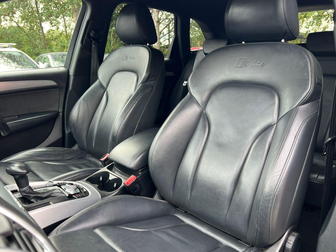 Audi Q5 view 16