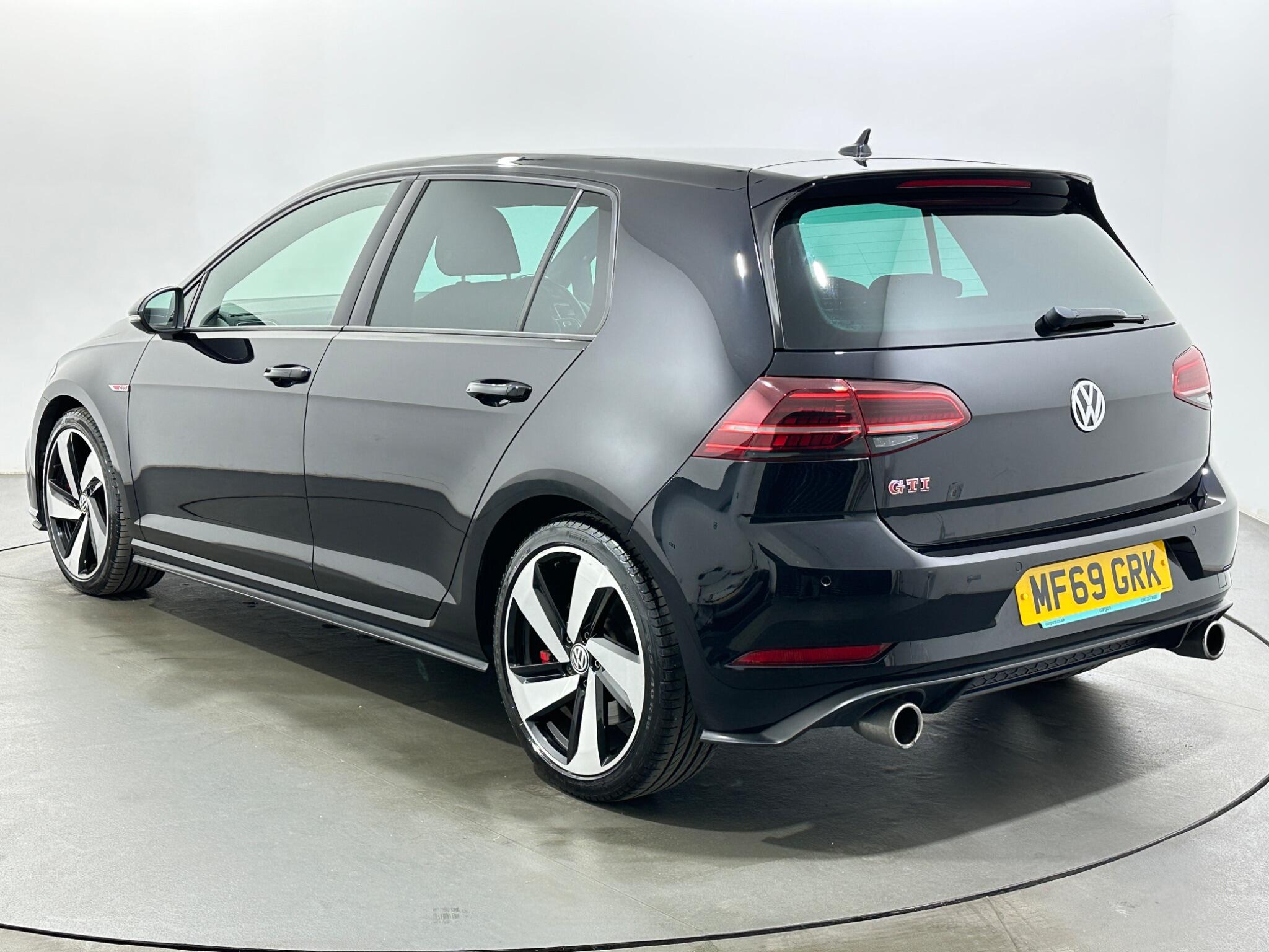 Volkswagen Golf view 6