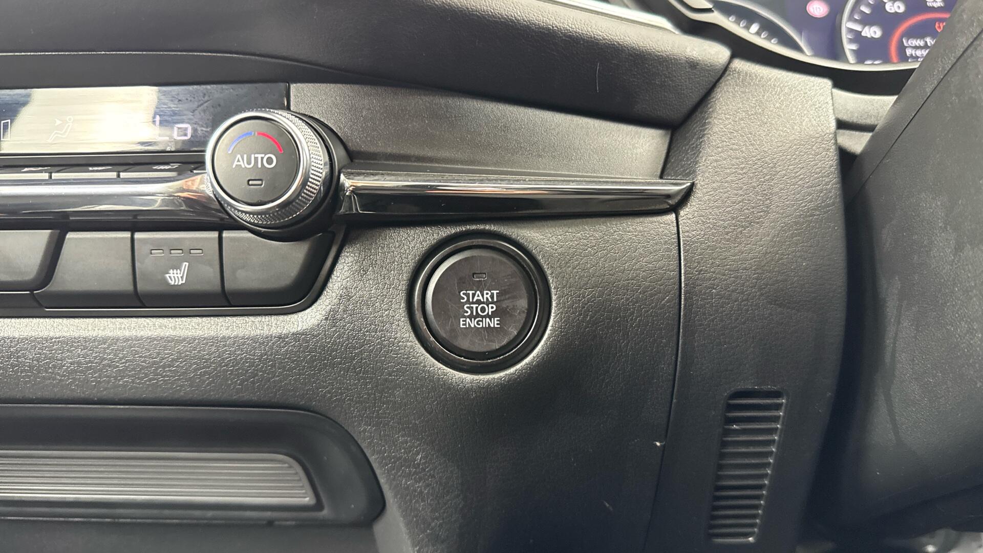 Mazda CX-30 view 35